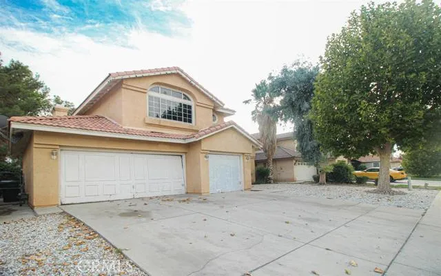 13231 Luna Road, Victorville, California 92392