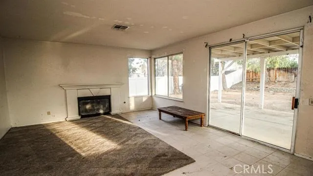 13231 Luna Road, Victorville, California 92392