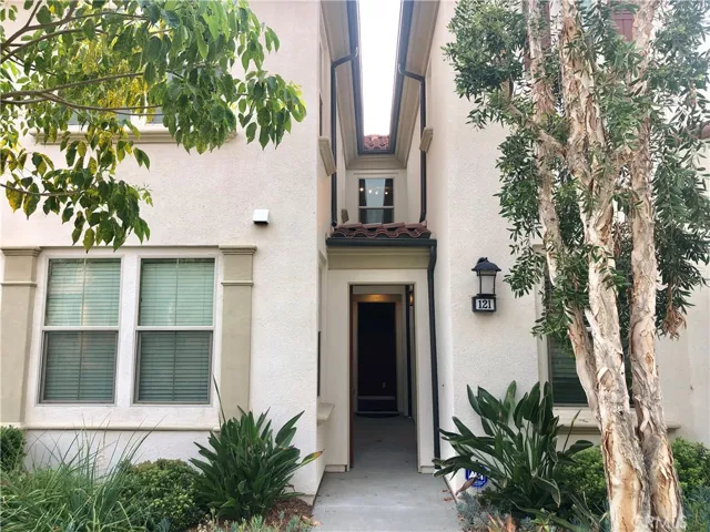 121 Wild Rose, Lake Forest, California 92630