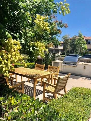 121 Wild Rose, Lake Forest, California 92630