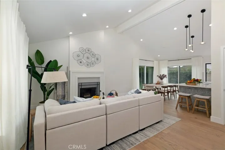9892 Lapworth Circle, Huntington Beach, California 92646