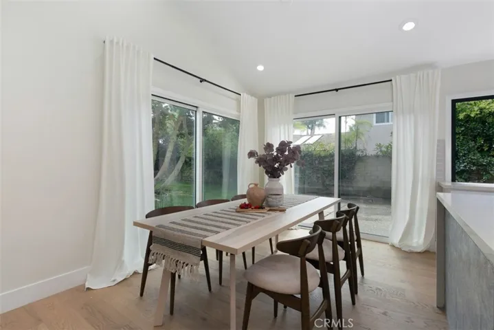 9892 Lapworth Circle, Huntington Beach, California 92646