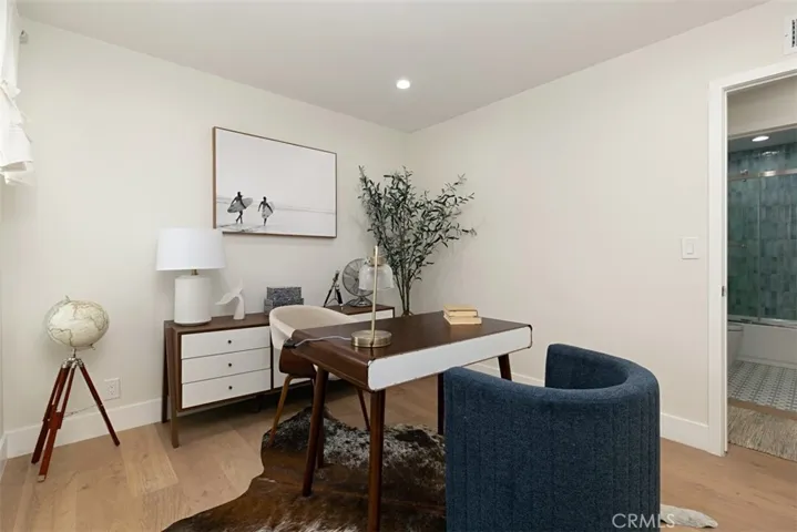 9892 Lapworth Circle, Huntington Beach, California 92646