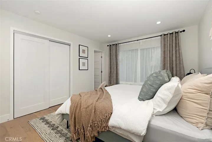 9892 Lapworth Circle, Huntington Beach, California 92646