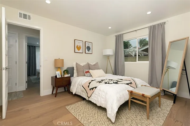 9892 Lapworth Circle, Huntington Beach, California 92646