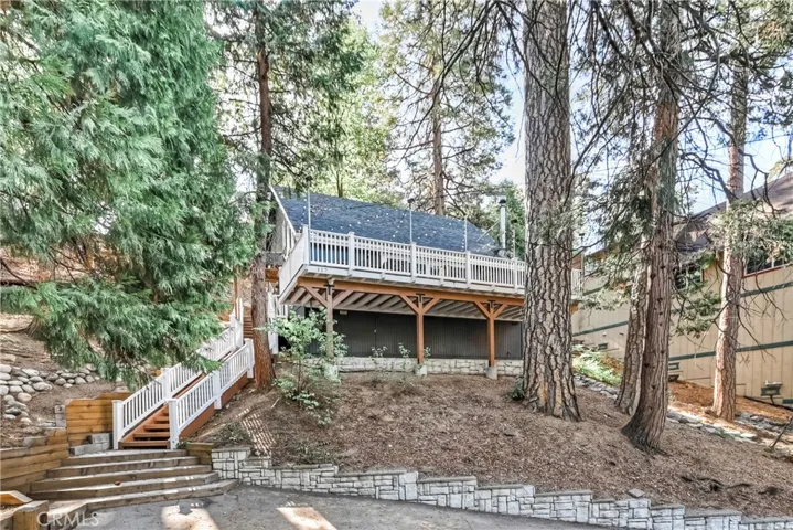 117 Joaquin Miller Road, Lake Arrowhead, California 92352