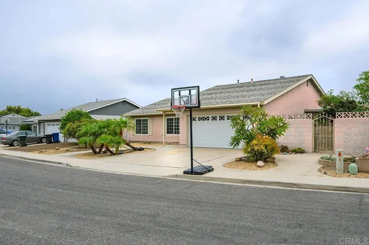 642 Mariposa Circle, Chula Vista, California 91911