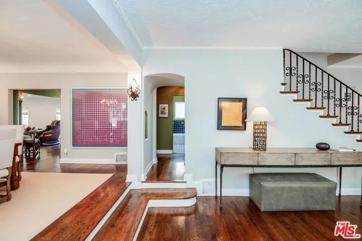 677 S Mccadden Place, Los Angeles, California 90005