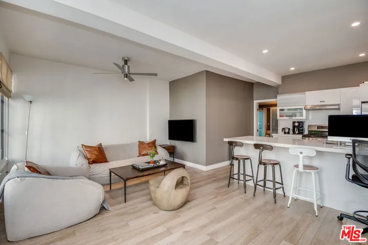 677 S Mccadden Place, Los Angeles, California 90005