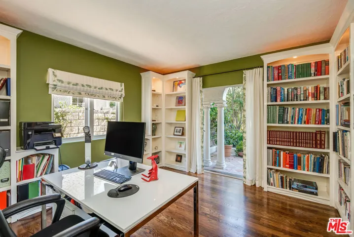 677 S Mccadden Place, Los Angeles, California 90005