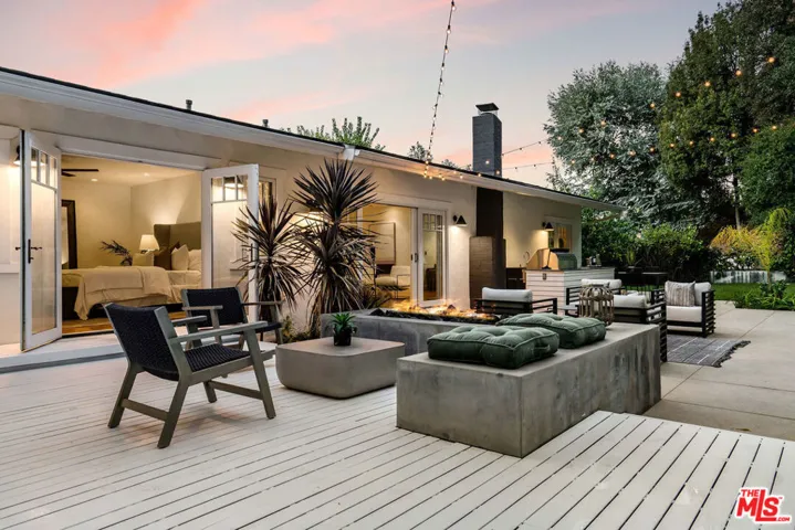 3325 Alana Drive, Sherman Oaks, California 91403