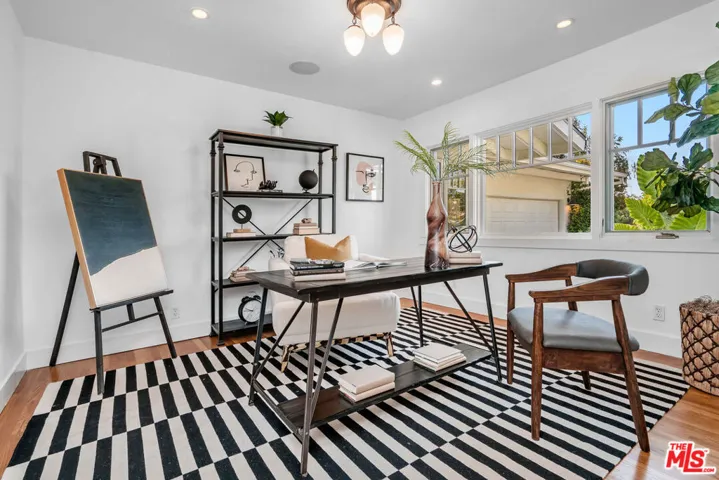 3325 Alana Drive, Sherman Oaks, California 91403
