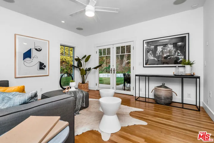 3325 Alana Drive, Sherman Oaks, California 91403