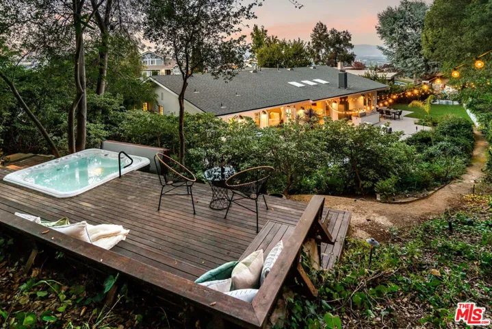 3325 Alana Drive, Sherman Oaks, California 91403