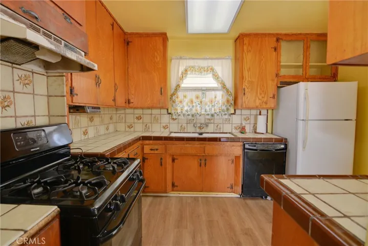 827 Larimore Avenue, La Puente, California 91744