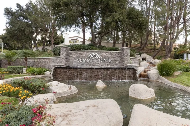 Prestigious Summit Pointe Estates - 24 Hour Guarded Community!