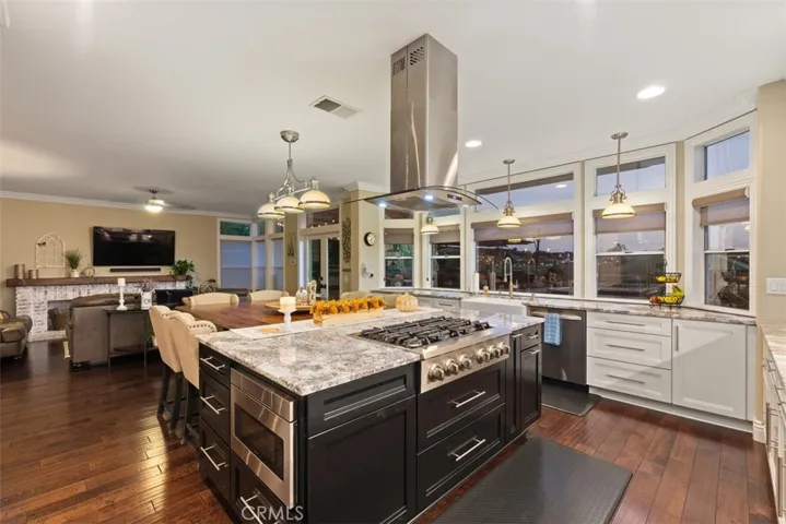 11 Mantenida, Coto De Caza, California 92679
