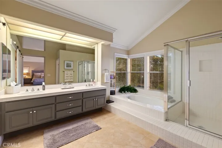 11 Mantenida, Coto De Caza, California 92679