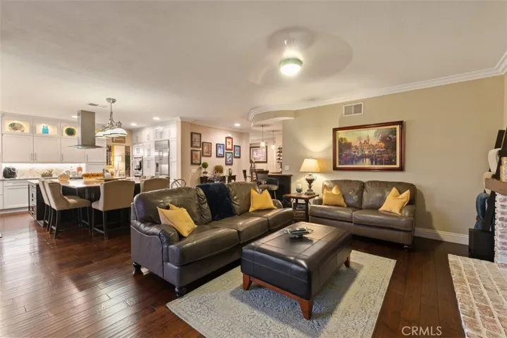 11 Mantenida, Coto De Caza, California 92679