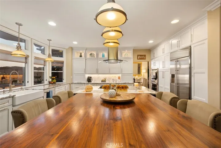 11 Mantenida, Coto De Caza, California 92679