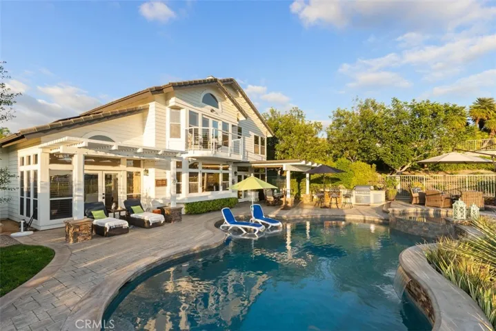 11 Mantenida, Coto De Caza, California 92679