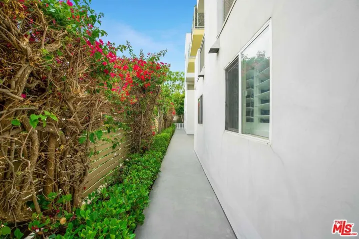 1238 22nd Street 2, Santa Monica, California 90404
