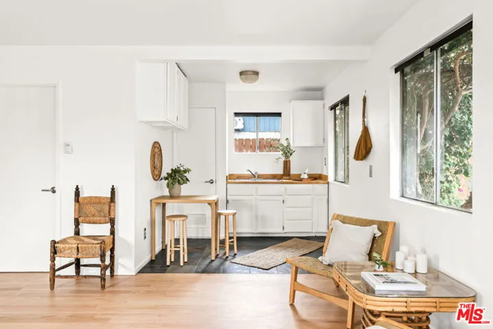 4033 Clayton Avenue, Los Angeles, California 90027