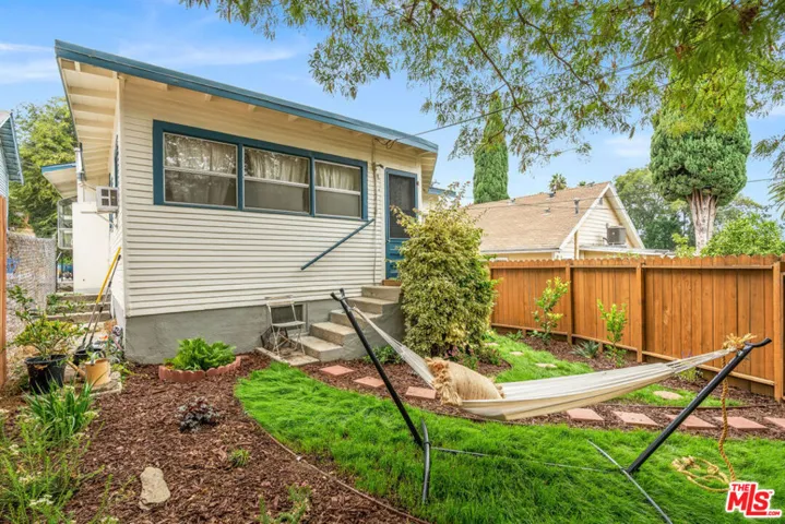 4033 Clayton Avenue, Los Angeles, California 90027