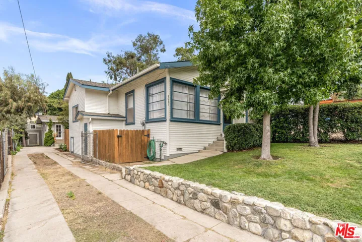 4033 Clayton Avenue, Los Angeles, California 90027
