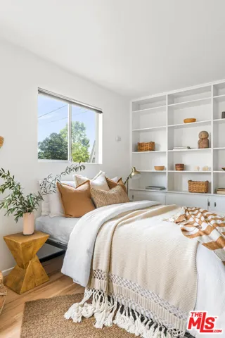 4033 Clayton Avenue, Los Angeles, California 90027