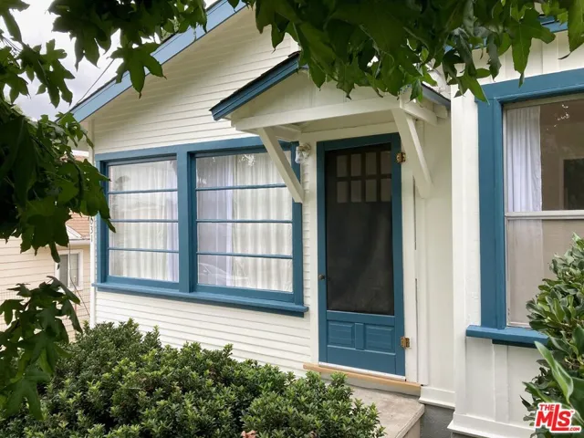 4033 Clayton Avenue, Los Angeles, California 90027