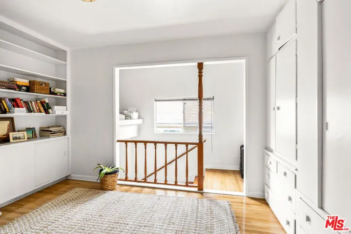 4033 Clayton Avenue, Los Angeles, California 90027
