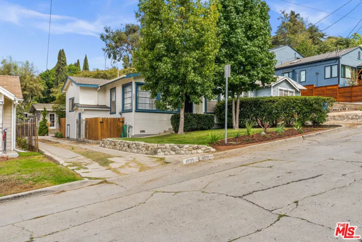 4033 Clayton Avenue, Los Angeles, California 90027