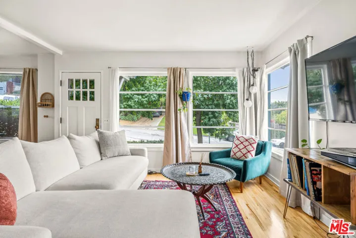 4033 Clayton Avenue, Los Angeles, California 90027