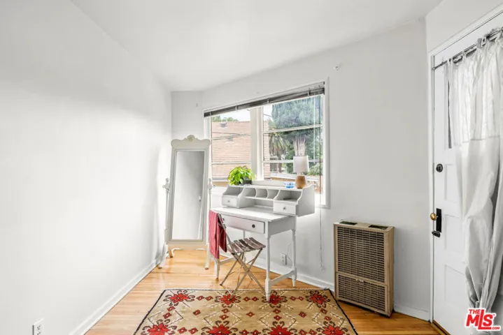 4033 Clayton Avenue, Los Angeles, California 90027