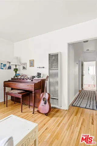 4033 Clayton Avenue, Los Angeles, California 90027