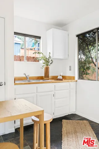 4033 Clayton Avenue, Los Angeles, California 90027