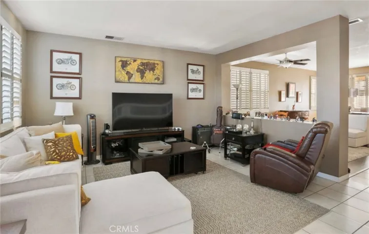 7454 Longstreet Lane, Fontana, California 92336