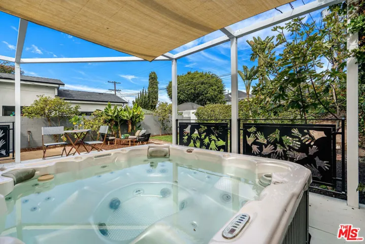 3540 Maplewood Avenue, Los Angeles, California 90066