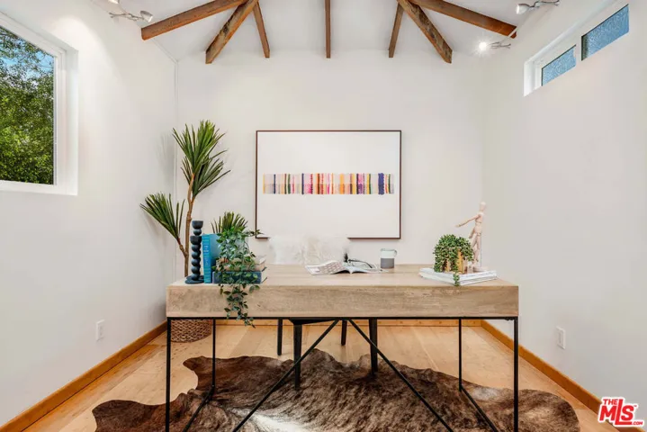 3540 Maplewood Avenue, Los Angeles, California 90066