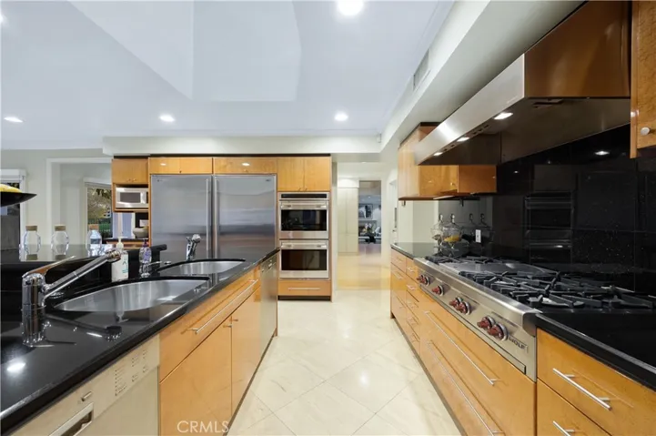 4204 Toluca Road, Toluca Lake, California 91602