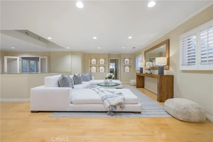 4204 Toluca Road, Toluca Lake, California 91602