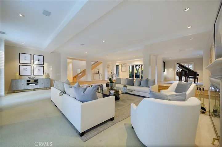 4204 Toluca Road, Toluca Lake, California 91602
