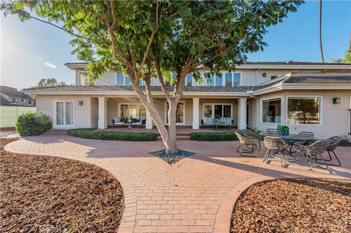 4204 Toluca Road, Toluca Lake, California 91602