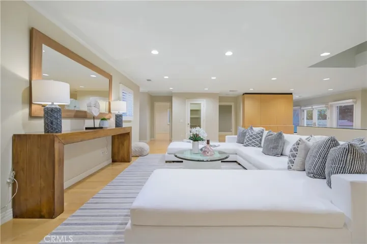 4204 Toluca Road, Toluca Lake, California 91602