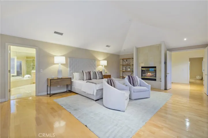 4204 Toluca Road, Toluca Lake, California 91602