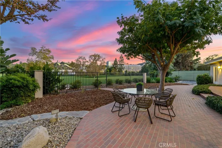 4204 Toluca Road, Toluca Lake, California 91602