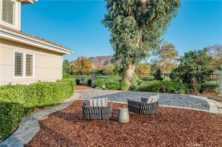 South Side Yard