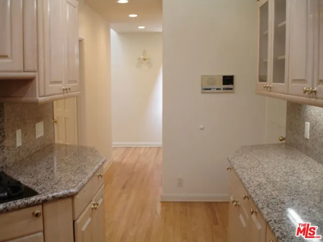 14590 Valley Vista Boulevard, Sherman Oaks, California 91403