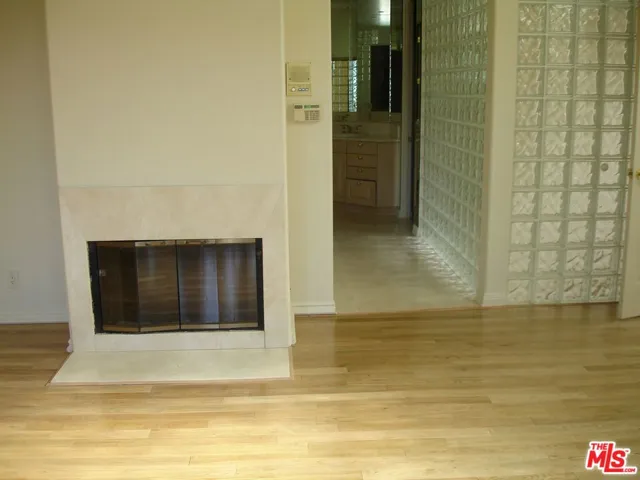 14590 Valley Vista Boulevard, Sherman Oaks, California 91403